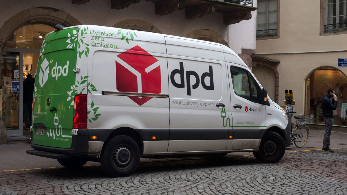  eFrame use trusted and reputable partners to deliver frames, like DPD